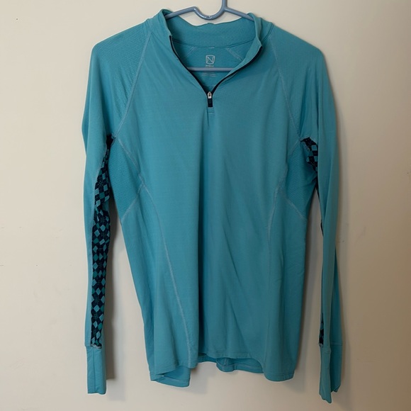 Noble Outfitters Tops - Noble Outfitters Sun-Shirt